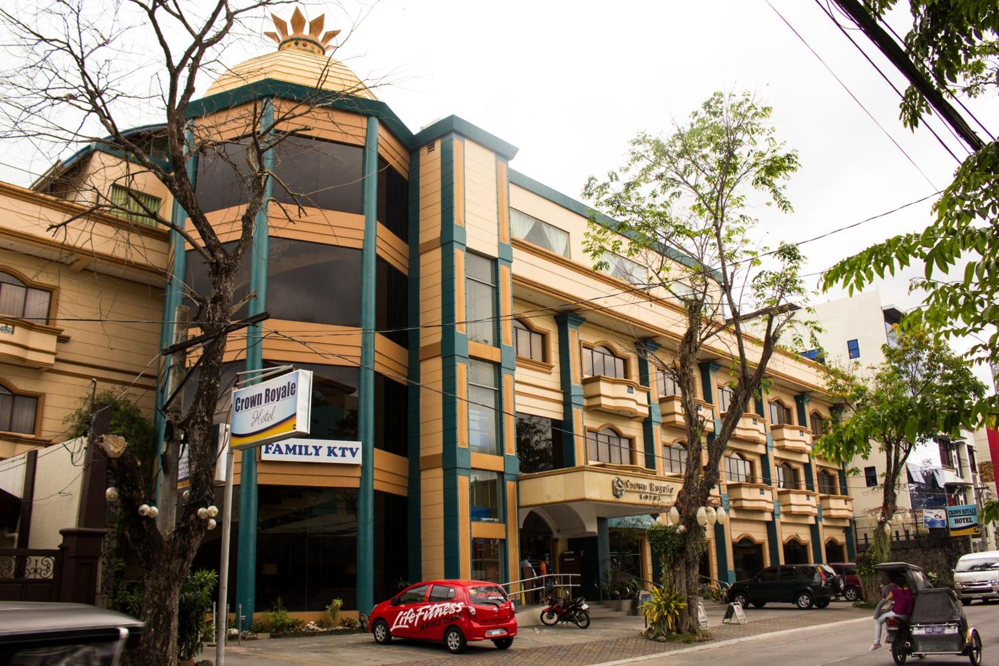 Crown Royale Hotel Balanga Exterior photo