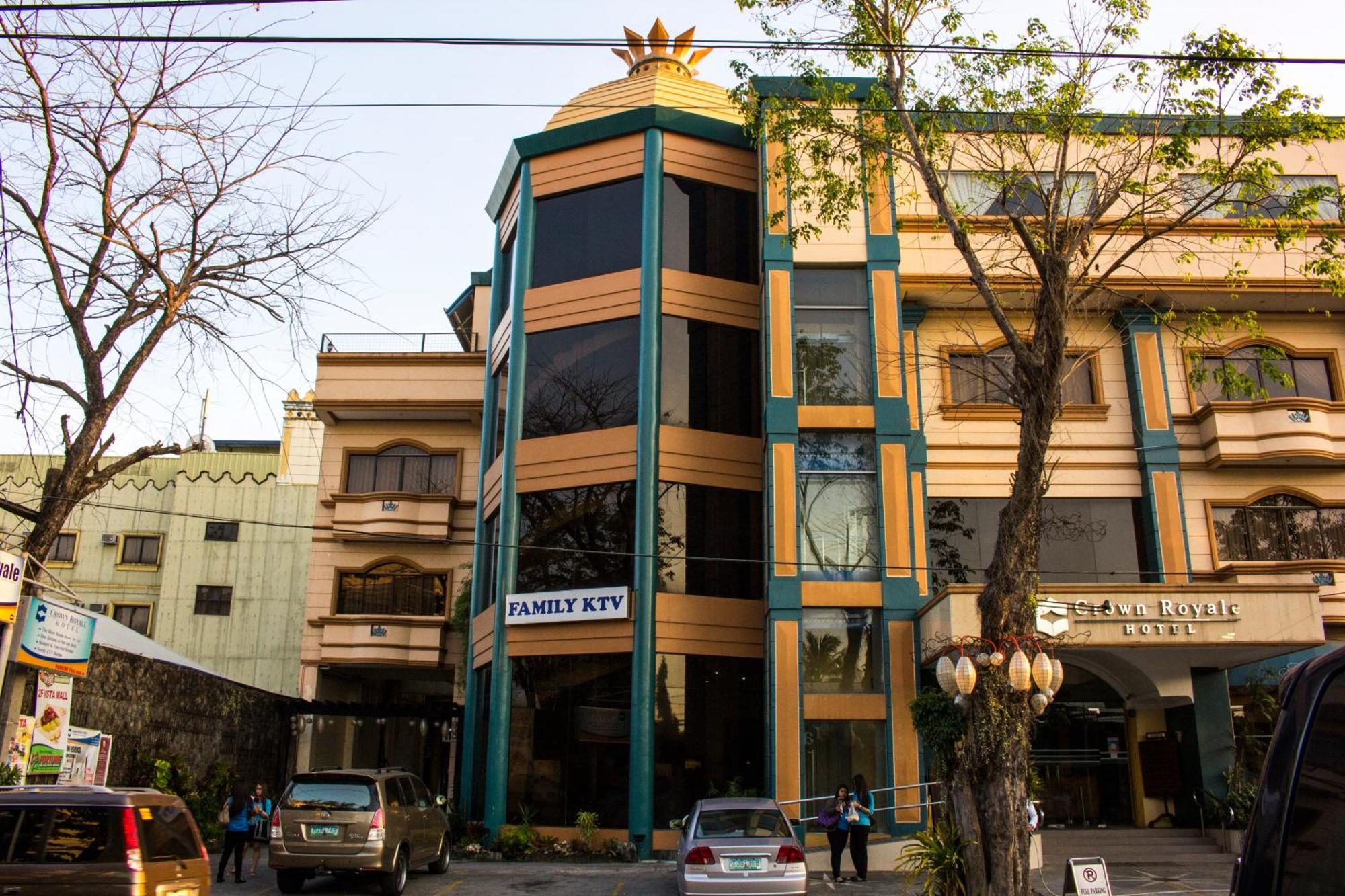 Crown Royale Hotel Balanga Exterior photo
